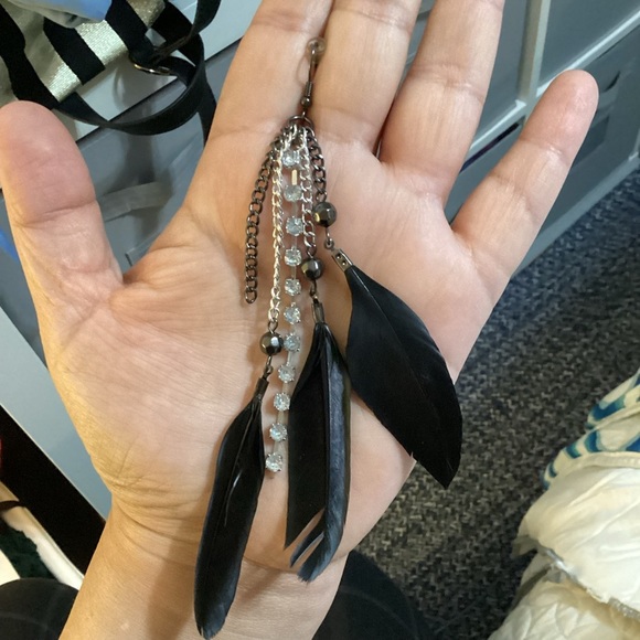 New Classic Black Authentic 3 Feather Earrings with Rhinestones - #188 - Picture 3 of 12
